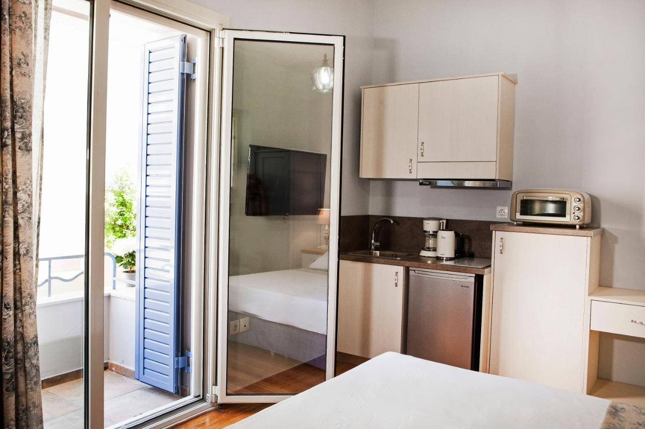 Lovely 1St Fl. Apt, With Balcony In Pagrati Афины Экстерьер фото